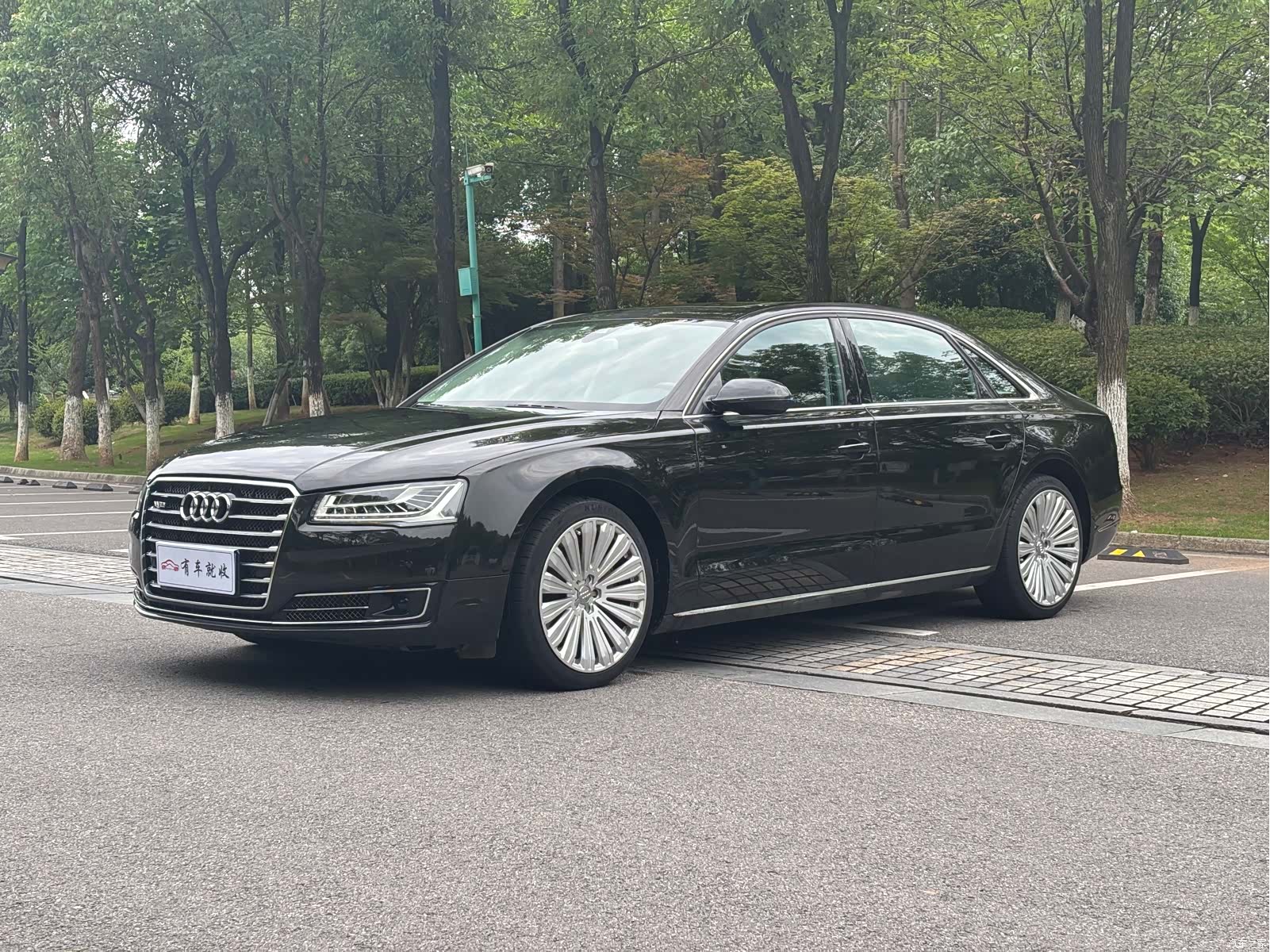 Audi A8L, 2014 1