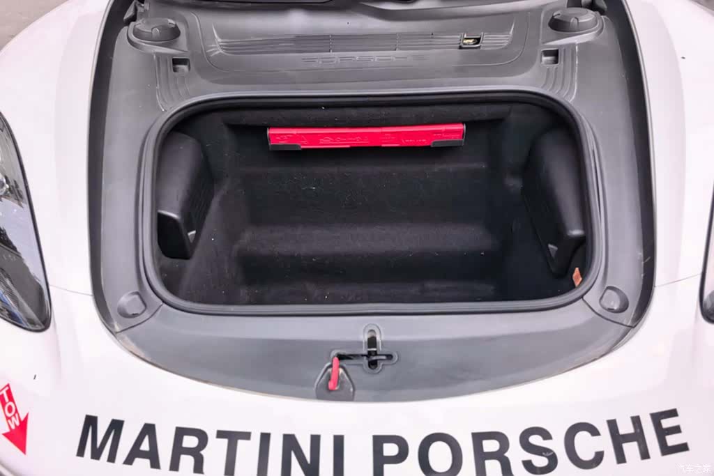 Porsche Boxster, 2018 10