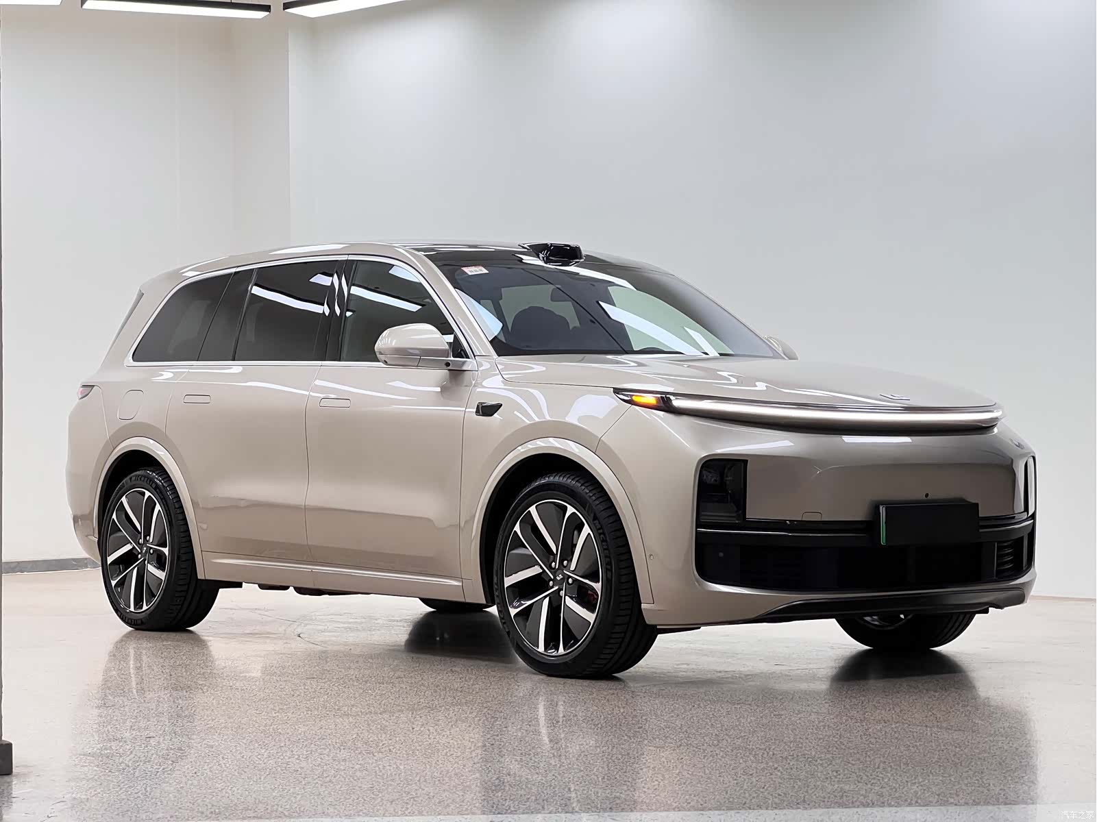 Li Auto L9, 2023 3