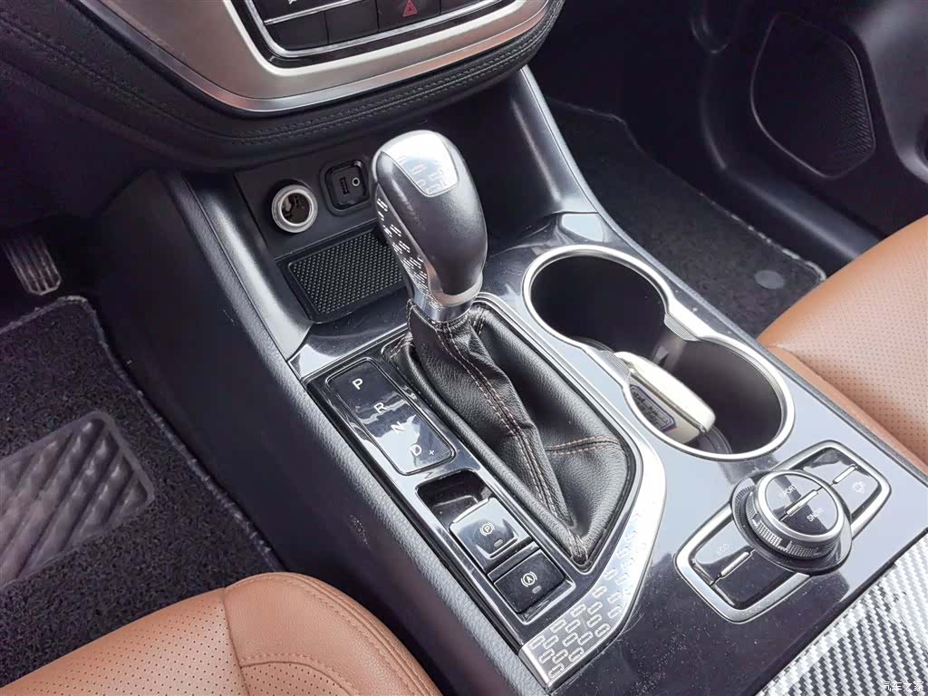 Changan CS95, 2017 14