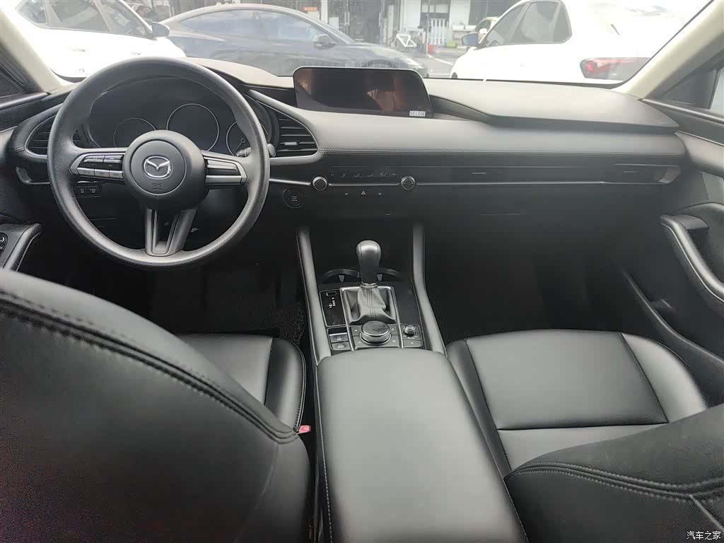 Mazda Mazda3, 2020 10