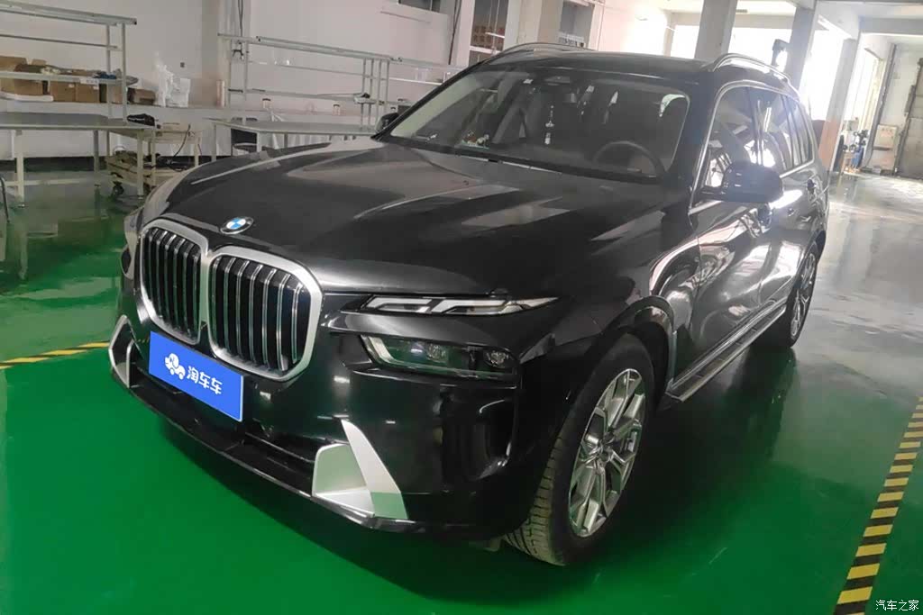 BMW X7, 2024 1