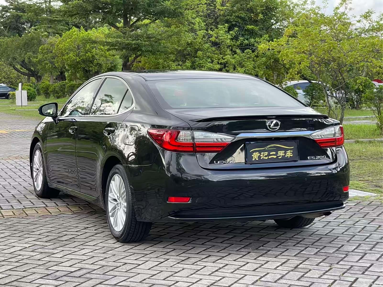 Lexus ES, 2015 7