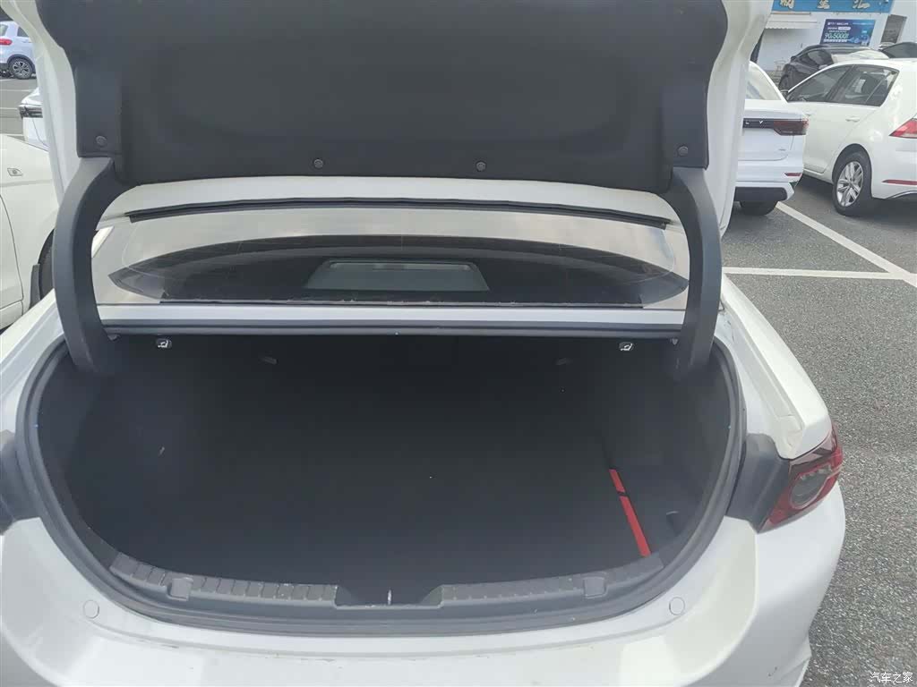 Mazda Mazda3, 2020 19