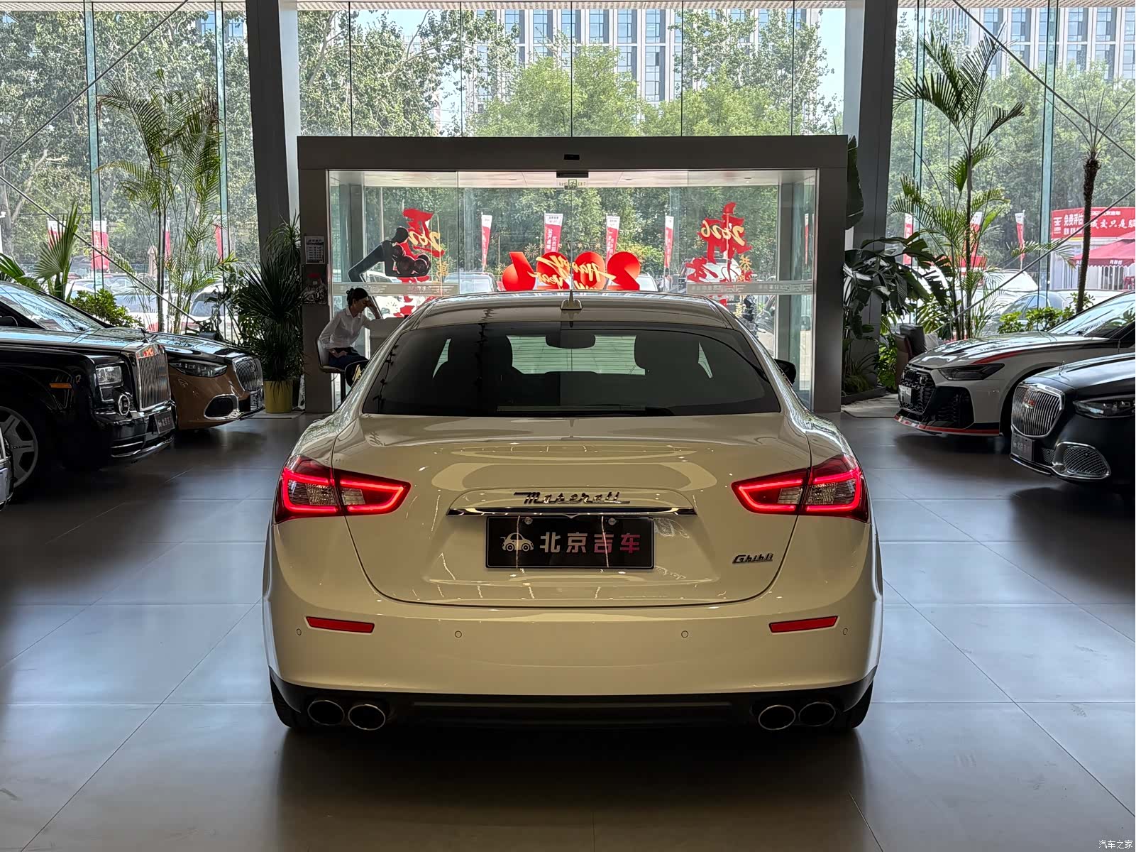 Maserati Ghibli, 2017 все фото