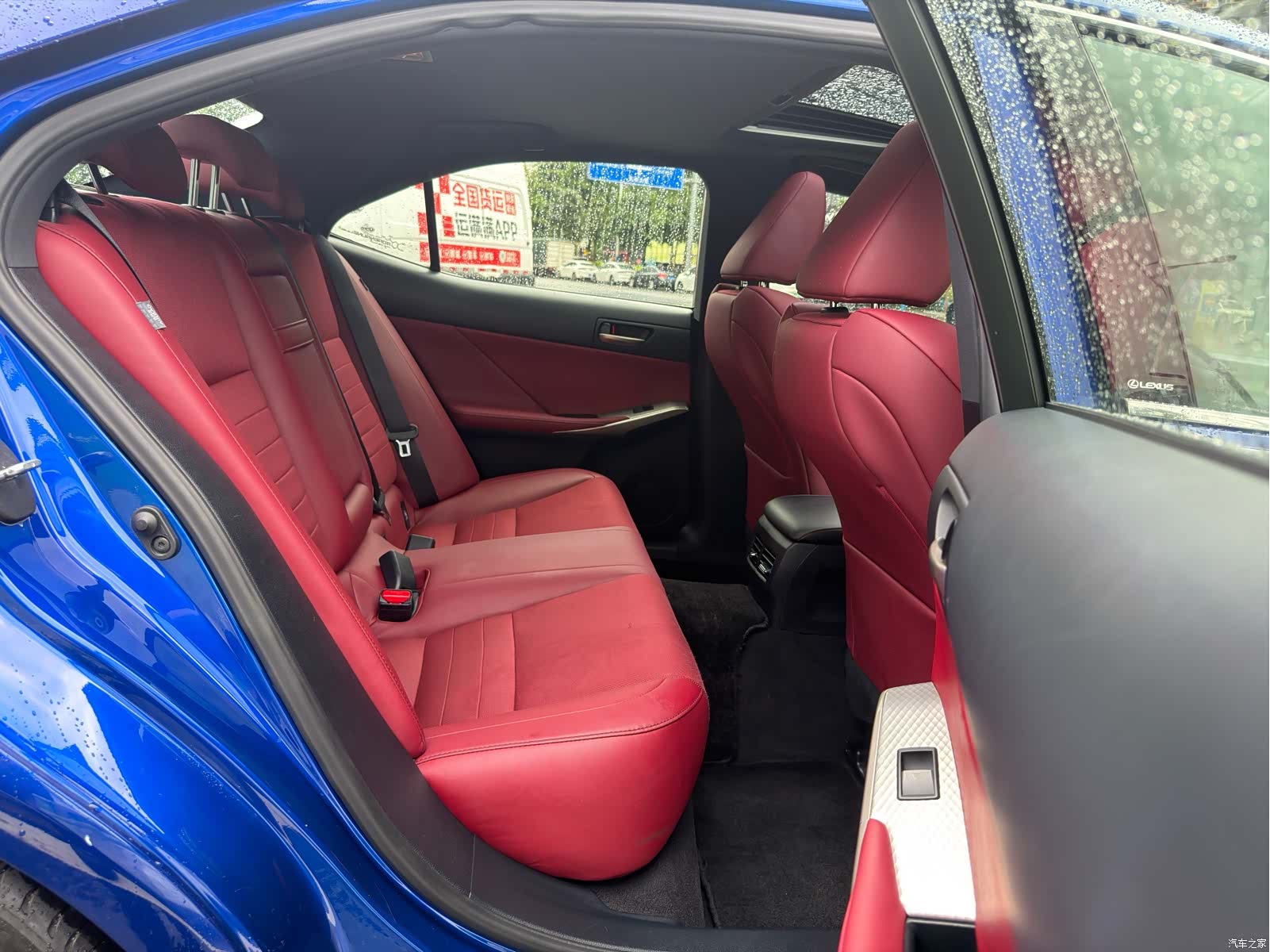 Lexus IS, 2019 12