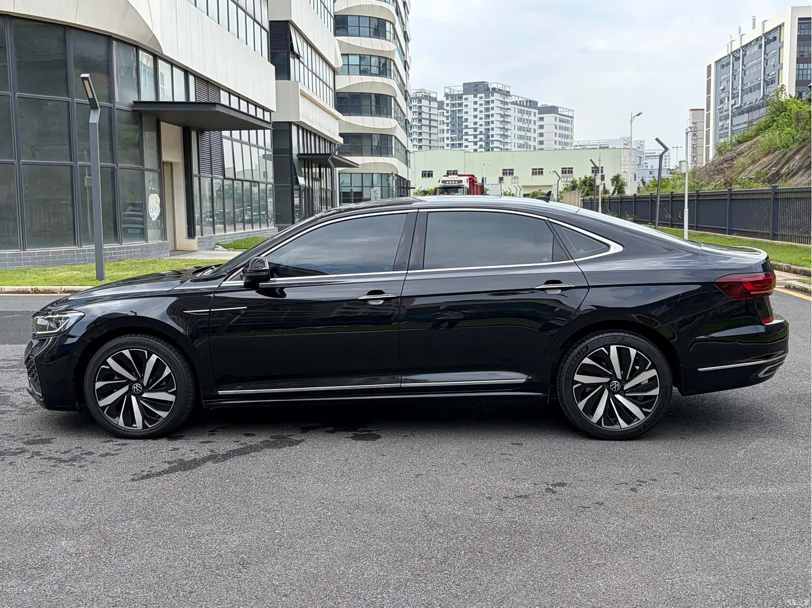 Volkswagen Passat, 2022 4