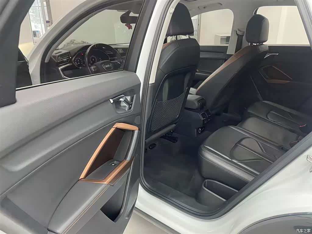 Audi Q3, 2020 10