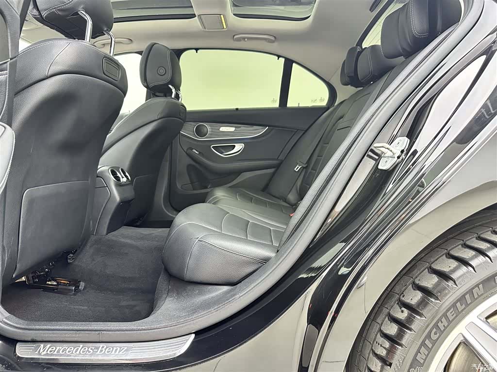 Mercedes-Benz C-Class, 2015 7