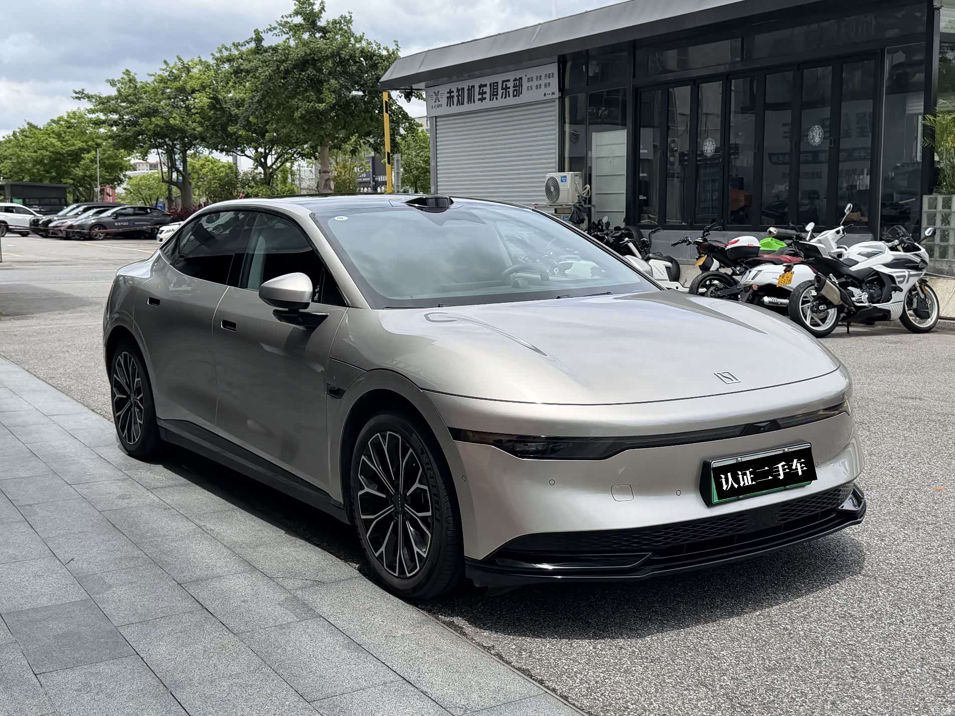 Zeekr 007, 2024 3