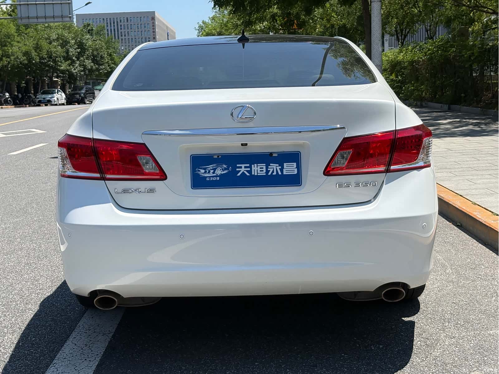 Lexus ES, 2010 7