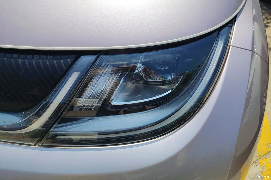 BYD Dolphin, 2022 4