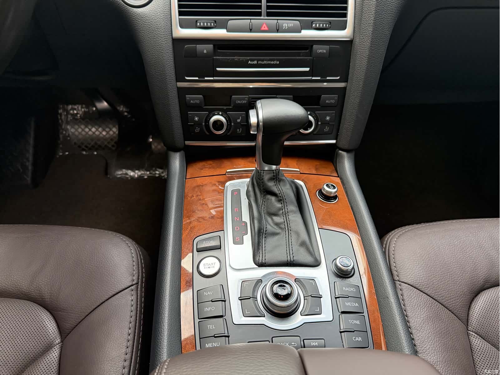 Audi Q7, 2015 8