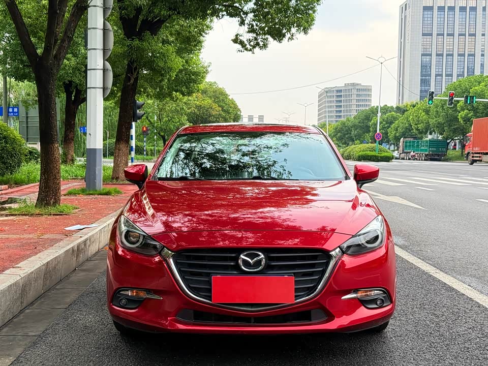 Mazda 3 Angkesaila