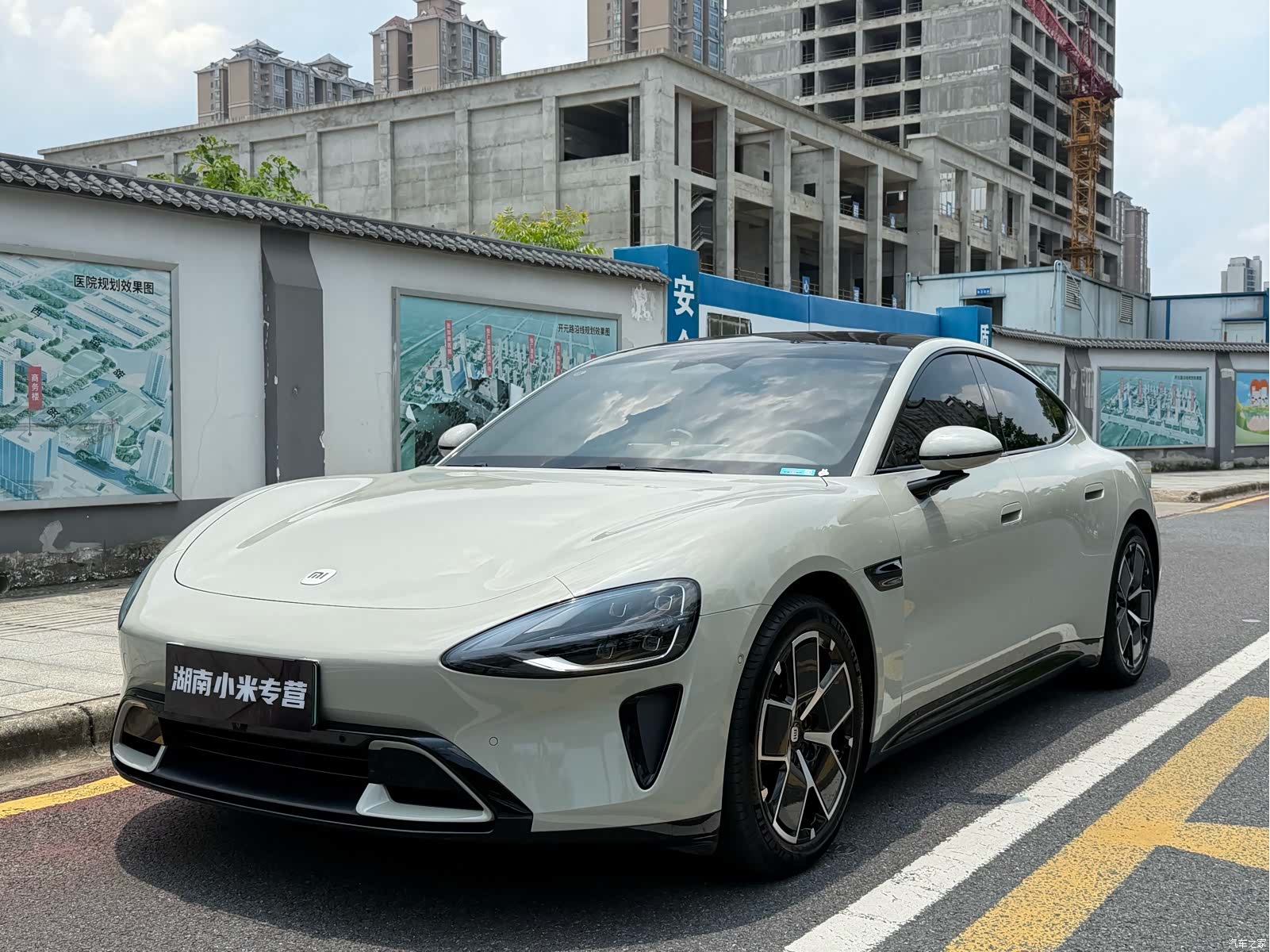 Xiaomi SU7, 2025 1