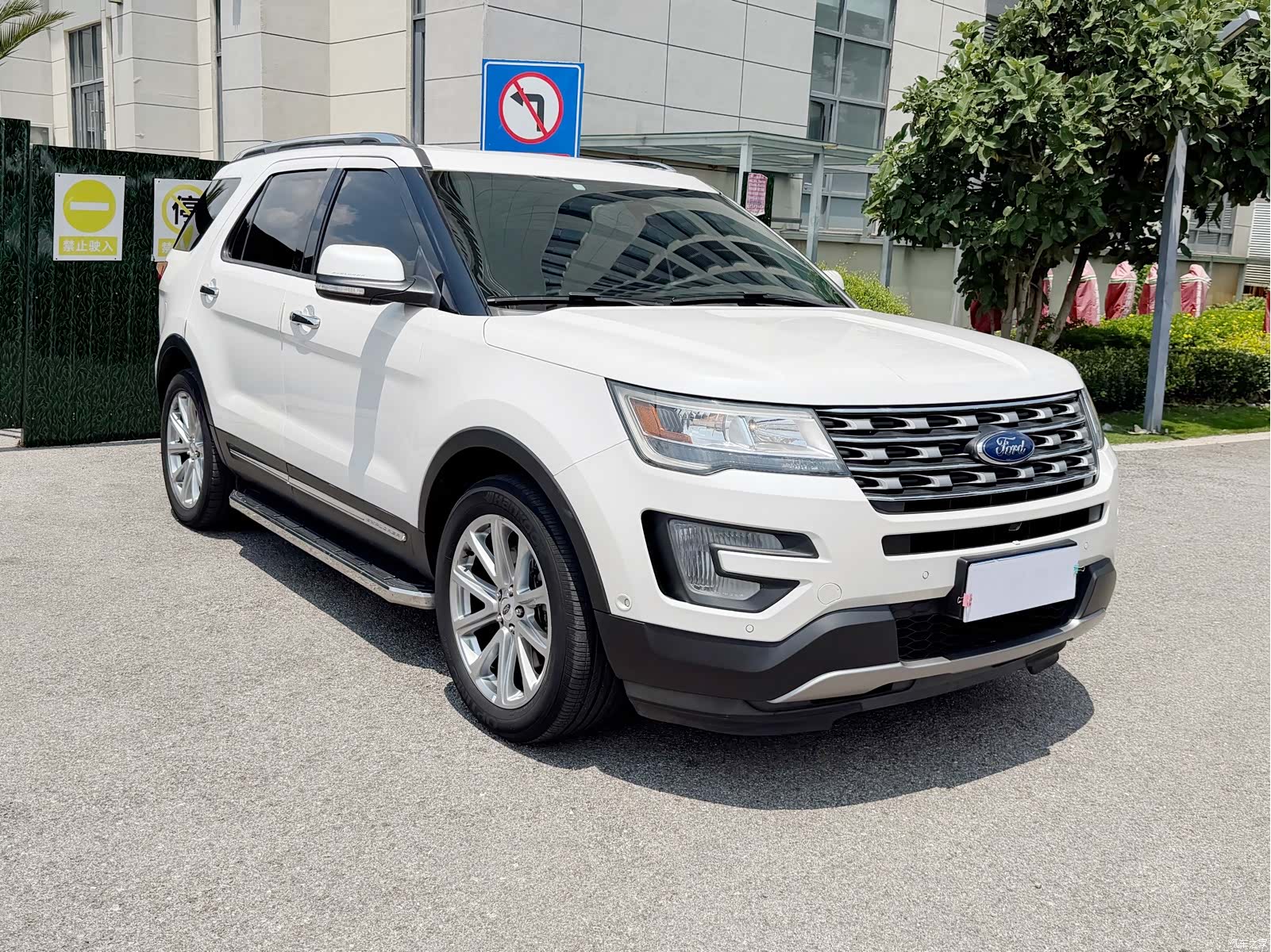 Ford Explorer, 2017 3