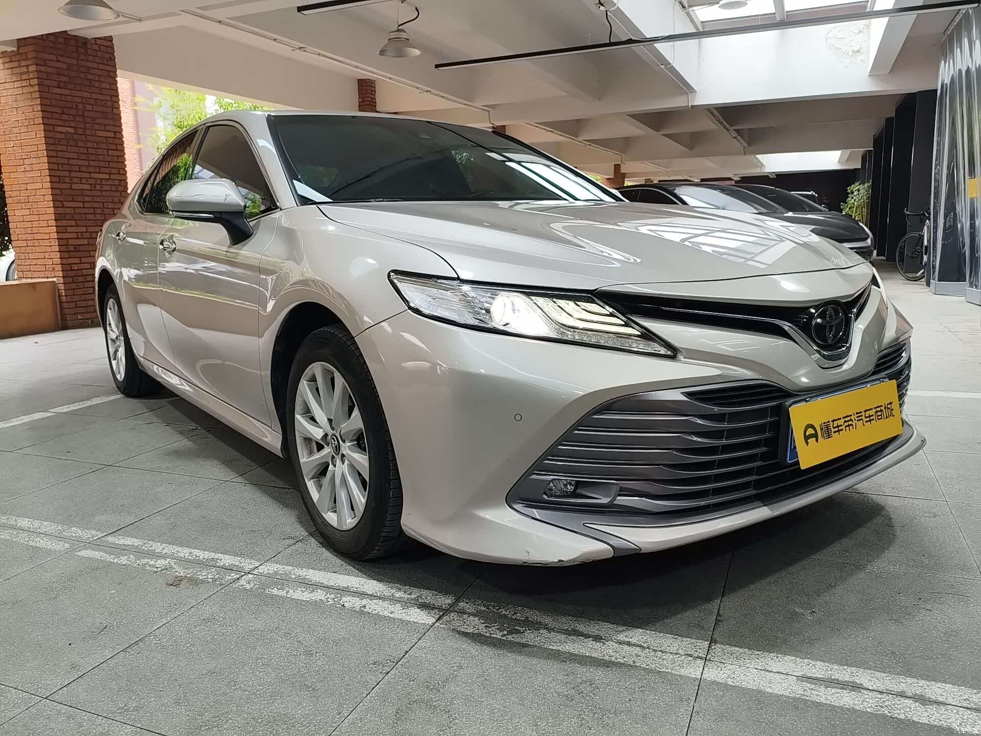 Toyota Camry, 2021 6