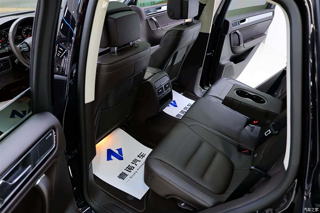 Volkswagen Touareg, 2017 33