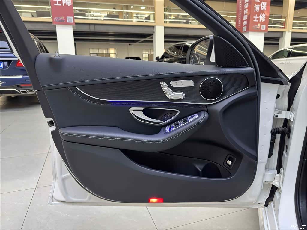 Mercedes-Benz C-Class, 2019 15