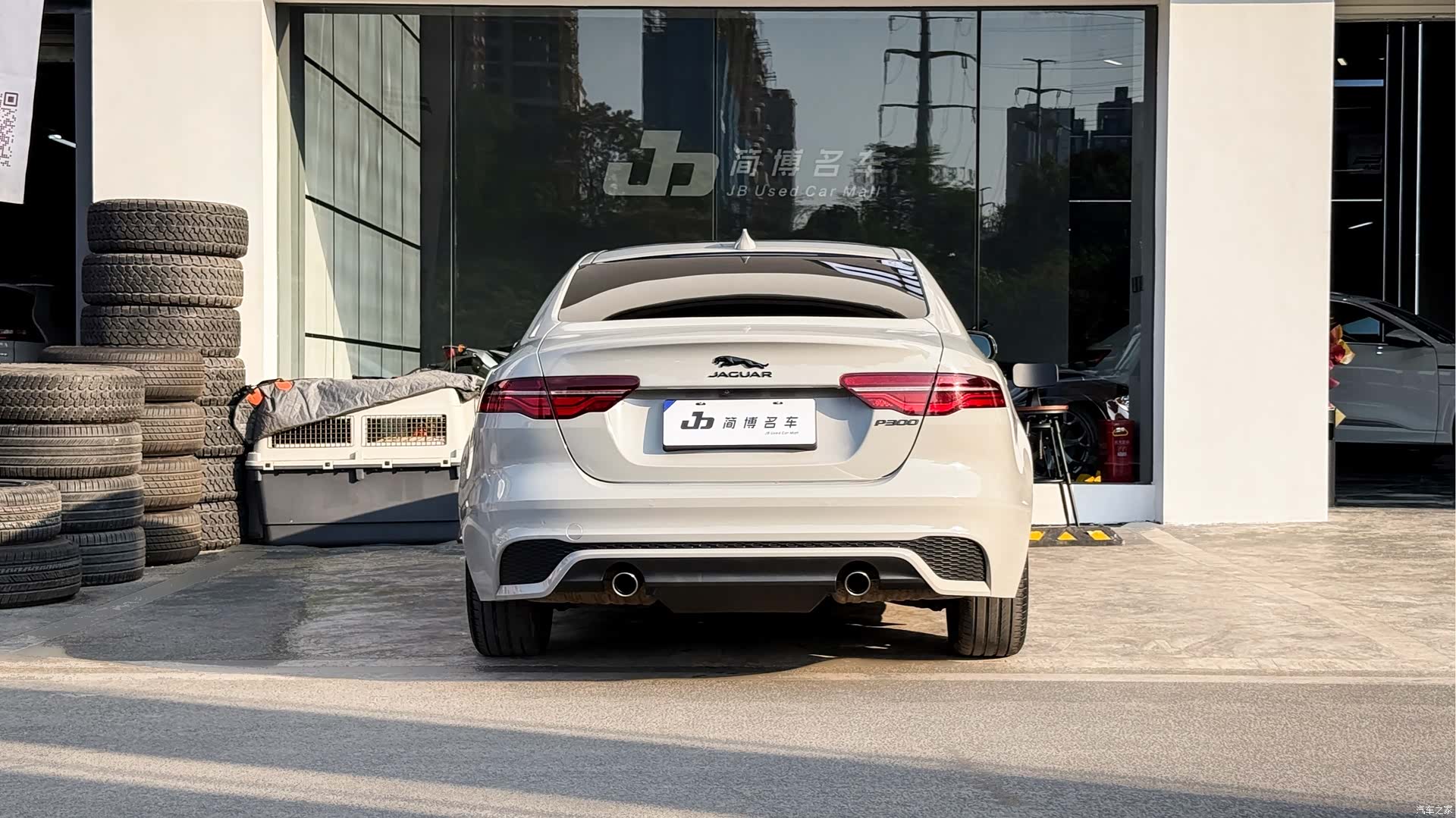Land Rover XEL, 2020 4