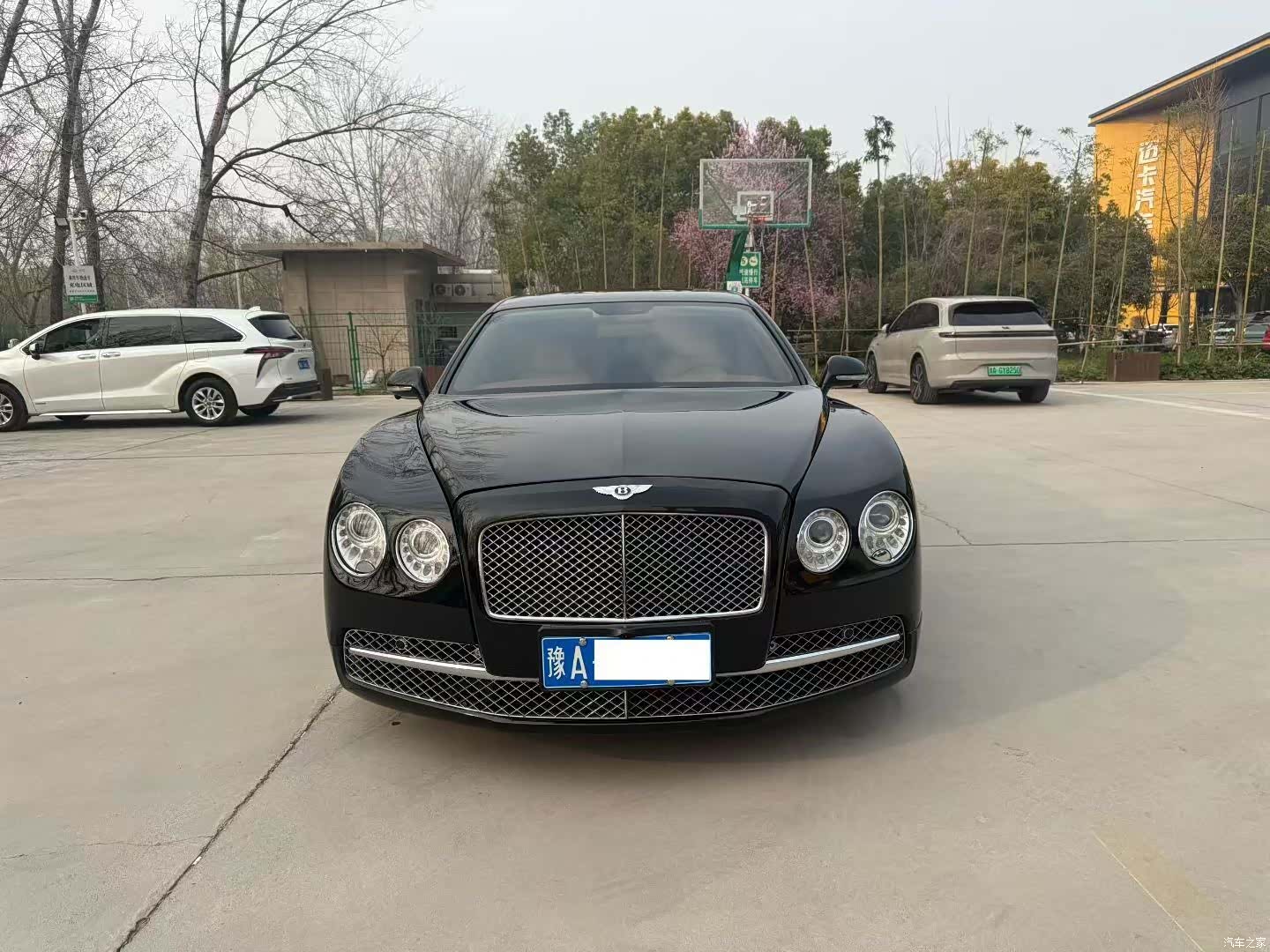 Bentley Flying Spur, 2011 2