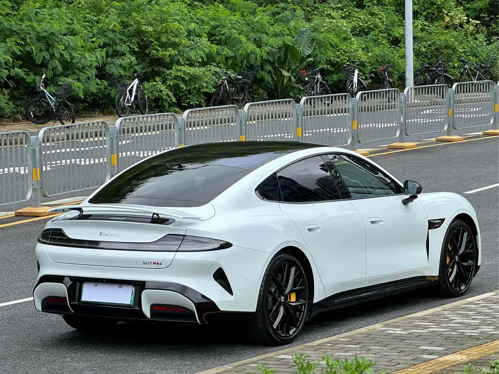 Xiaomi SU7, 2025 12
