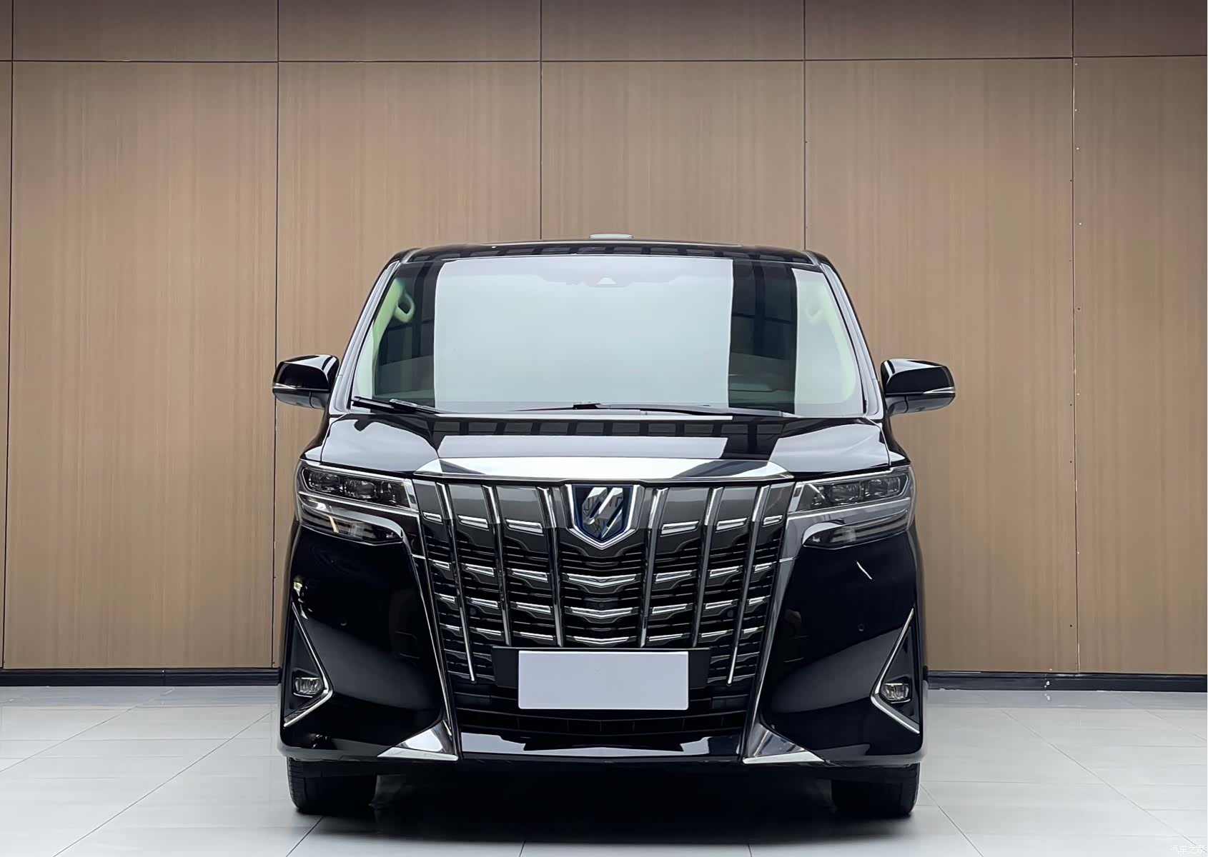 Toyota Alphard, 2021 2