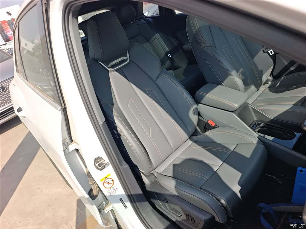 Audi Q4 e-tron, 2024 25