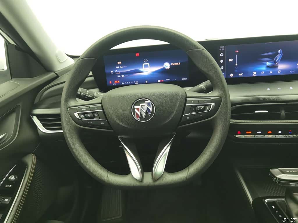 Buick Verano, 2025 11