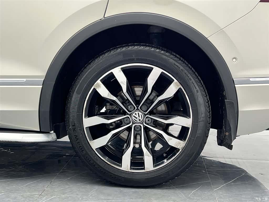 Volkswagen Tiguan L, 2019 24