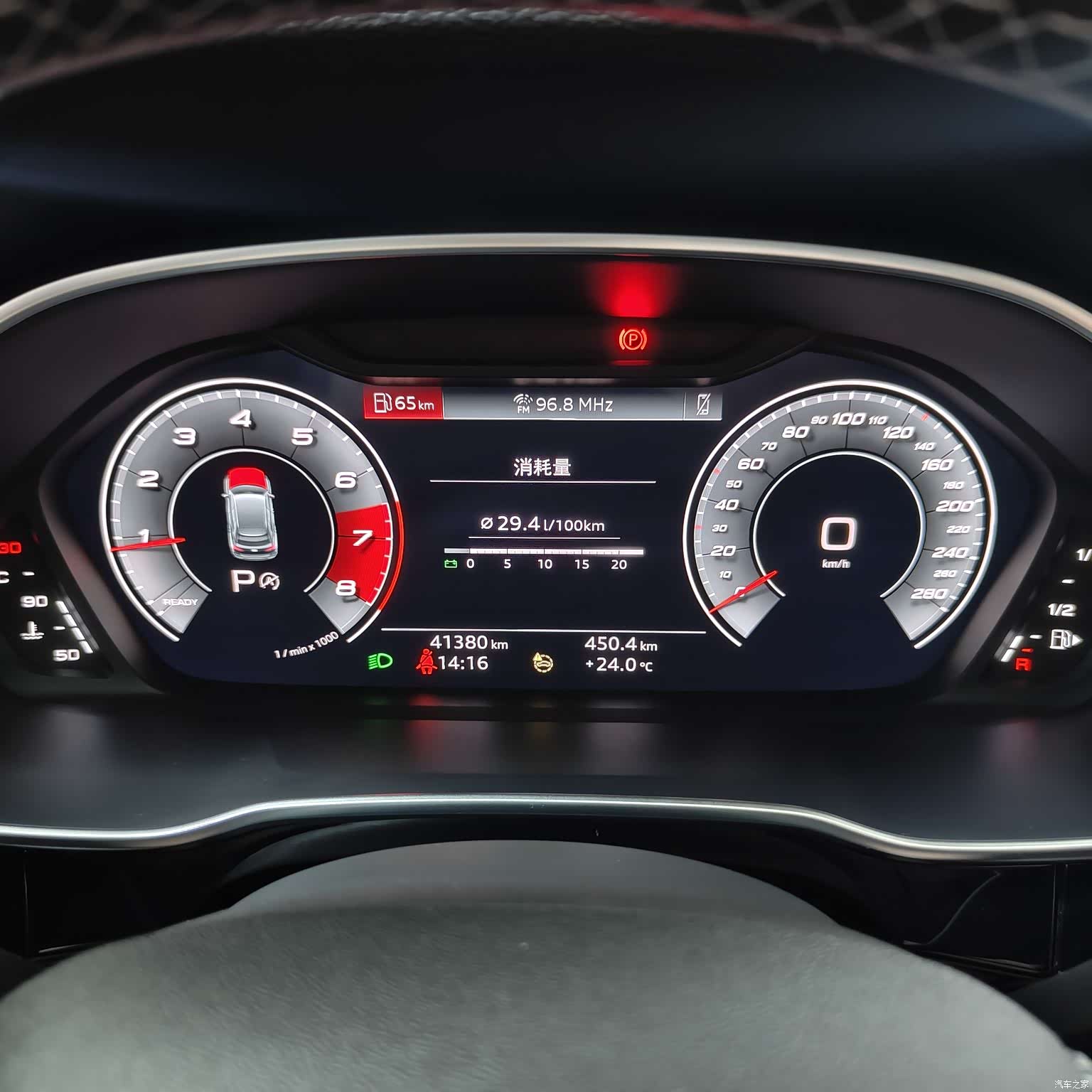 Audi Q3, 2022 11