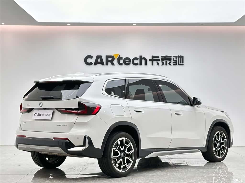 BMW X1, 2024 все фото