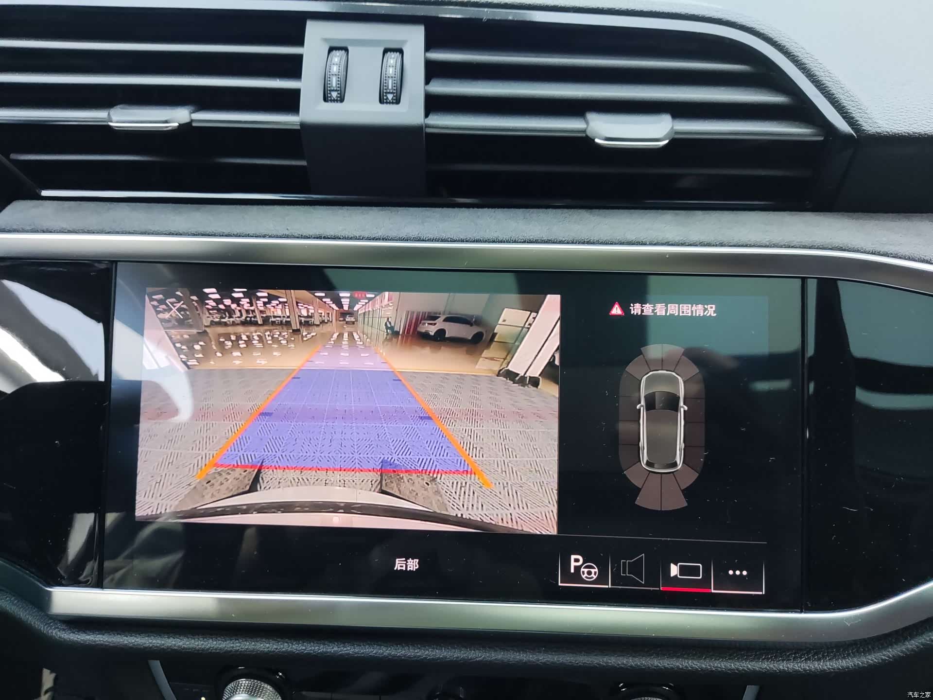 Audi Q3, 2022 18