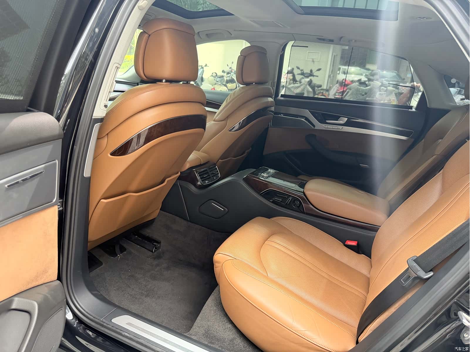 Audi A8L, 2015 18