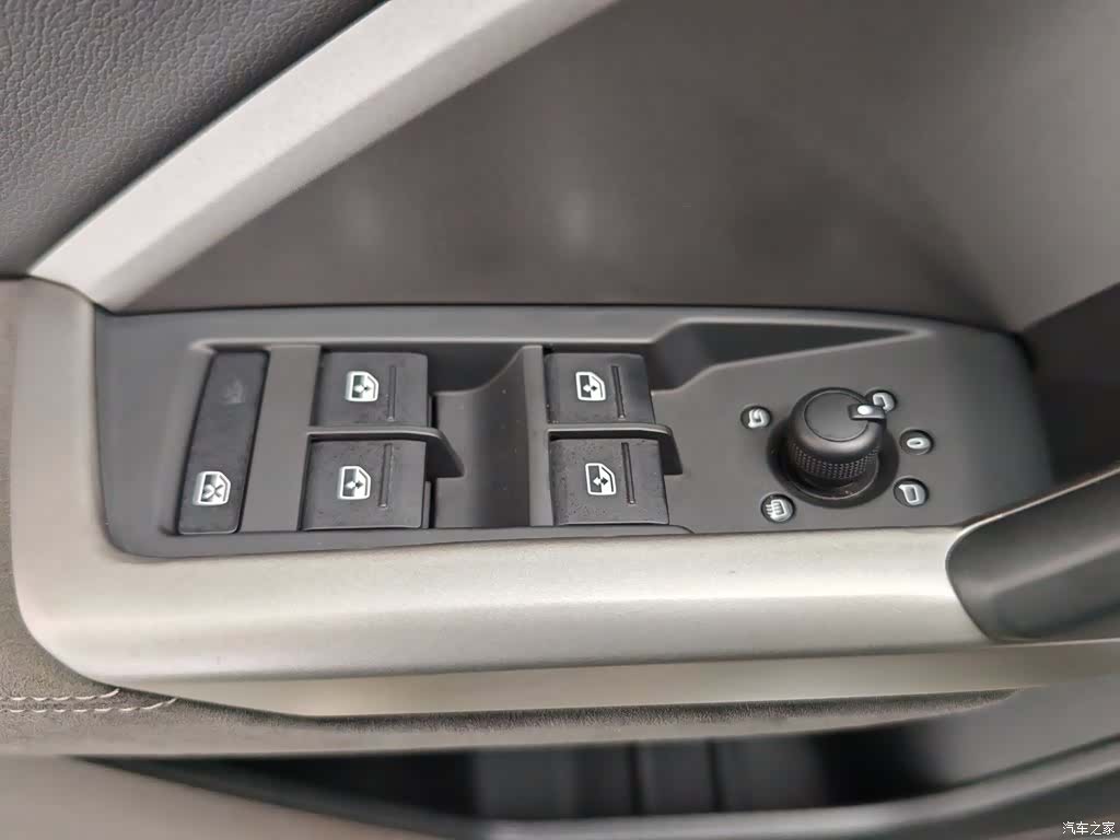 Audi Q3, 2020 9