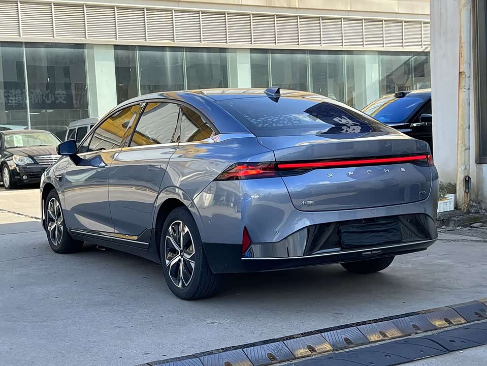 XPENG P5