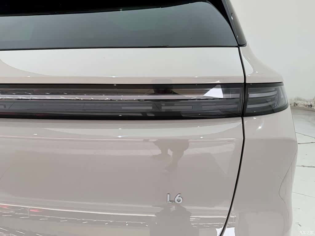 Li Auto L6, 2026 10