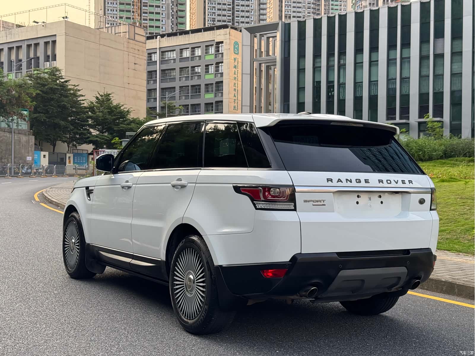 Land Rover Range Rover, 2014 17