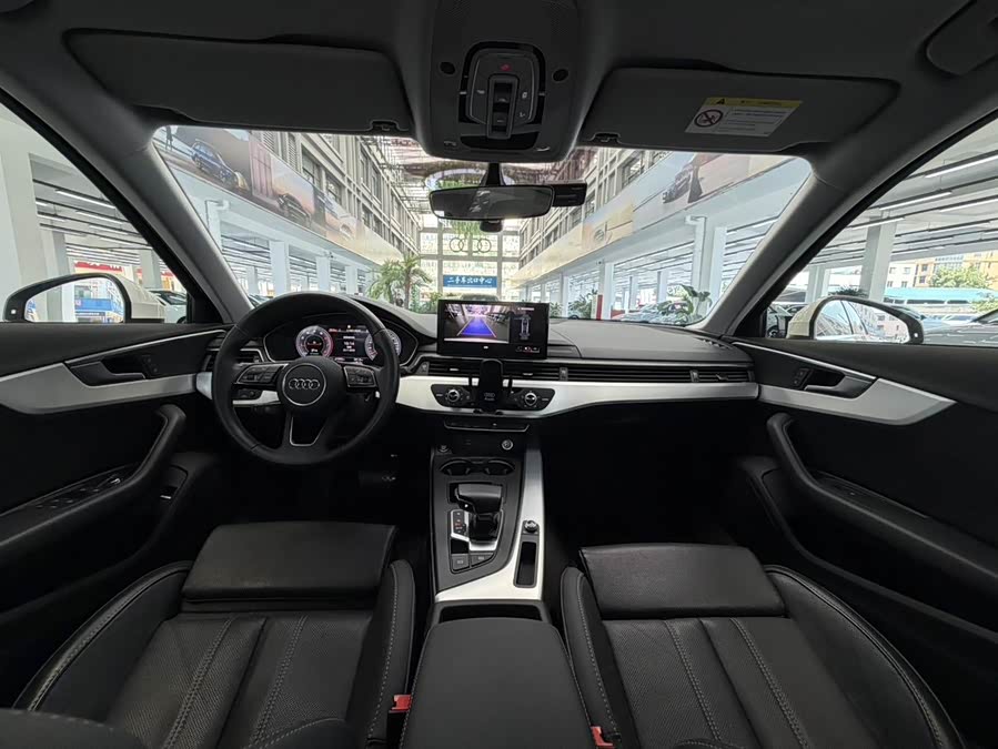 Audi A4L 2023, фото 13