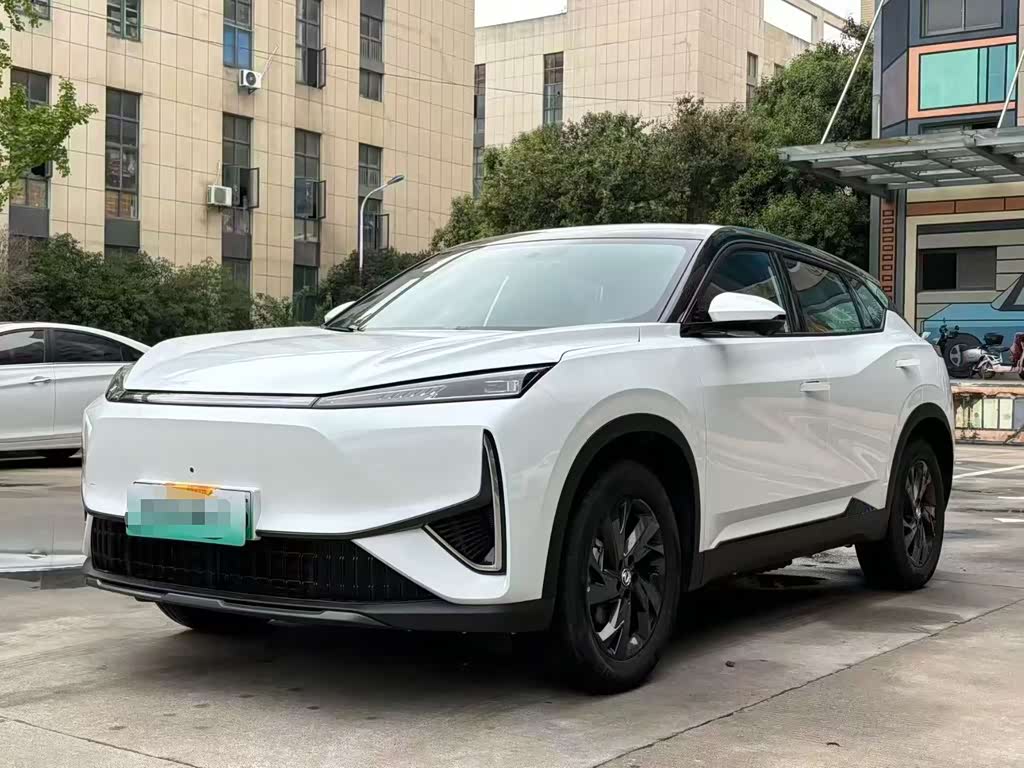 Dongfeng L7