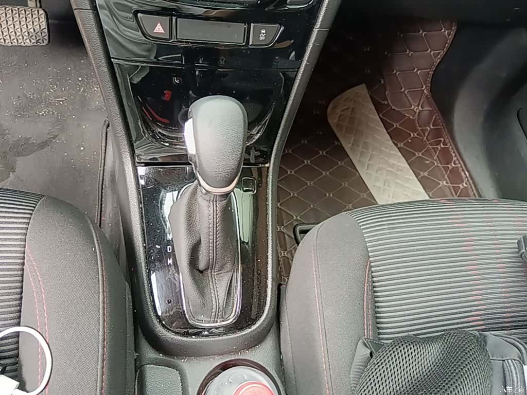 Buick Encore, 2017 14