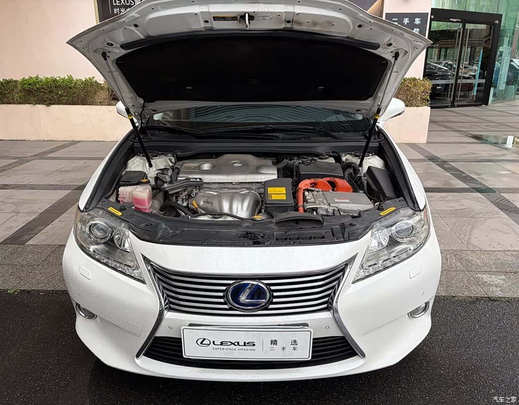 Lexus ES, 2013 6