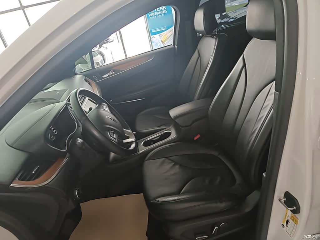 Lincoln MKC, 2017 15