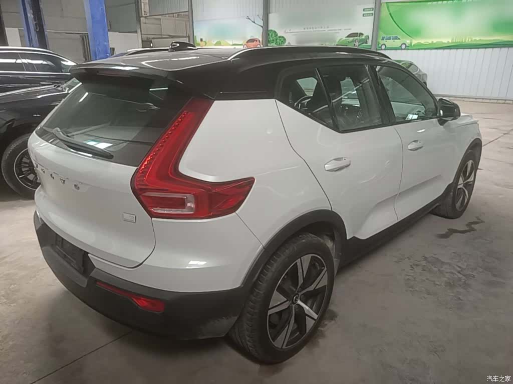 Volvo XC40, 2021 все фото