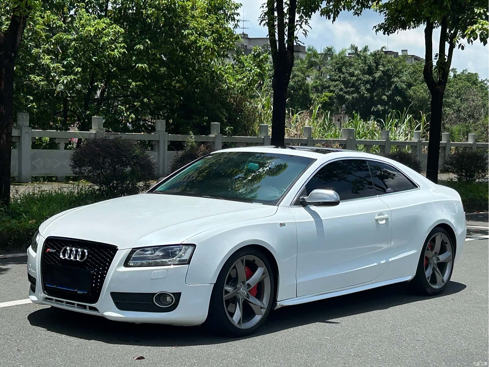 Audi A5, 2011 1