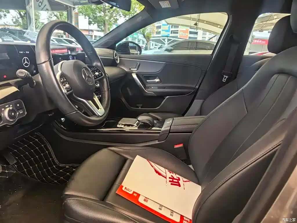 Mercedes-Benz A-Class, 2019 8