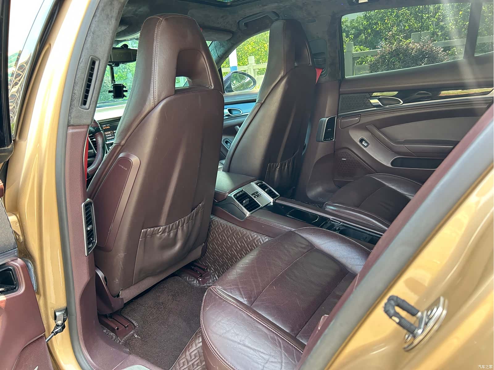 Porsche Panamera, 2011 10