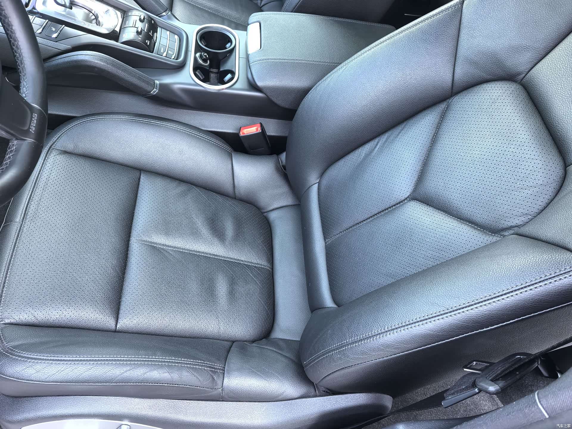 Porsche Cayenne, 2013 11
