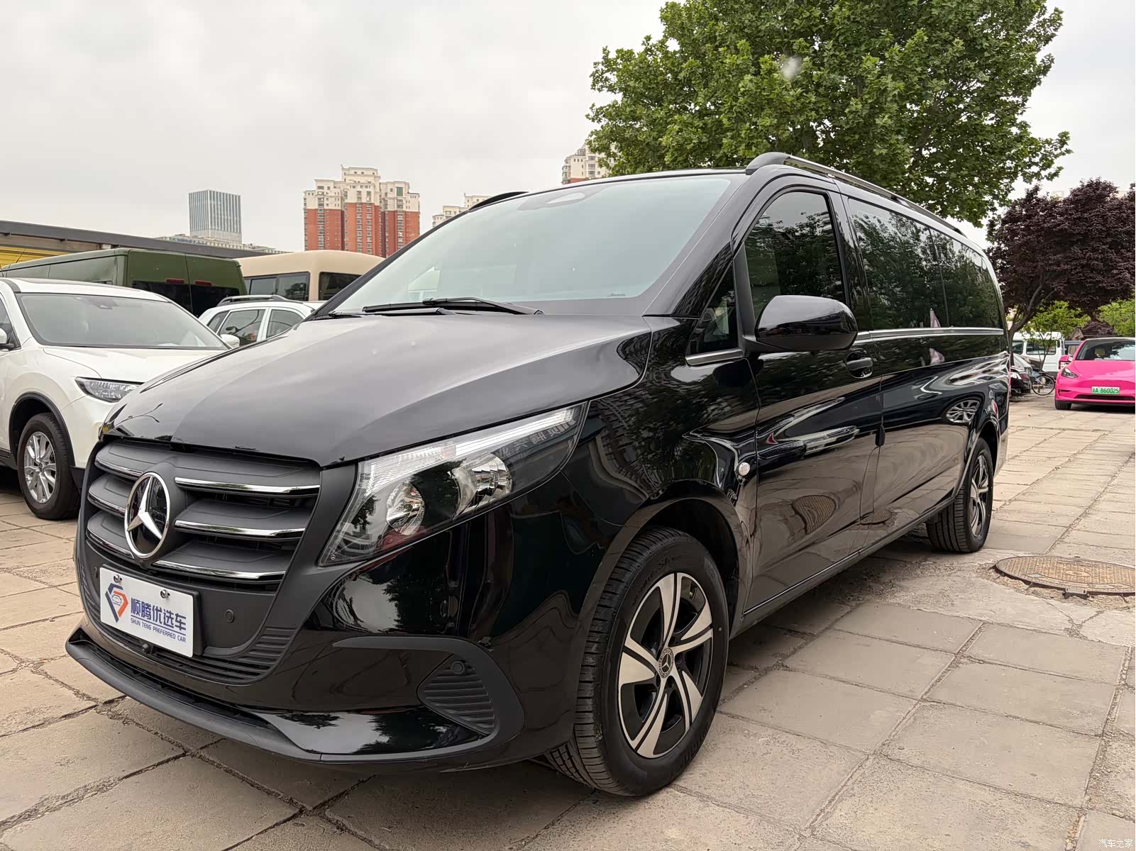 Mercedes-Benz 7, 2025 1