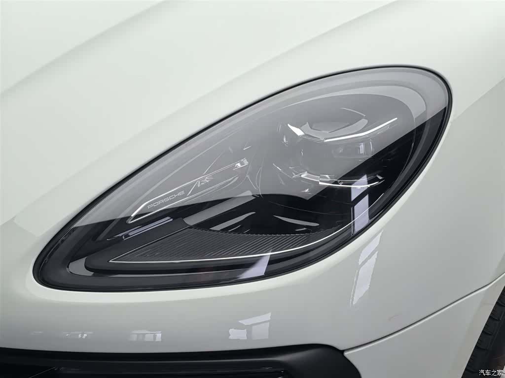 Porsche Macan, 2024 9